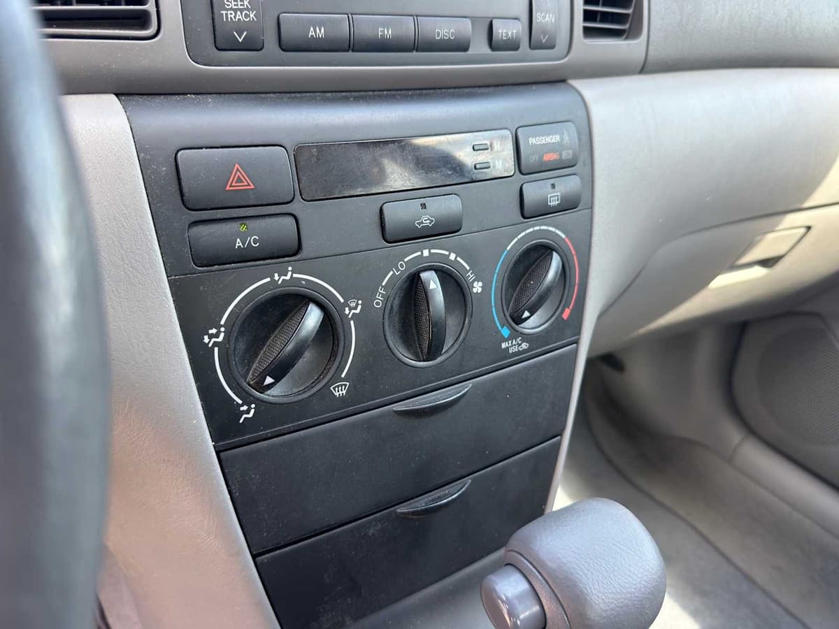 2008 Toyota Corolla - Image 13