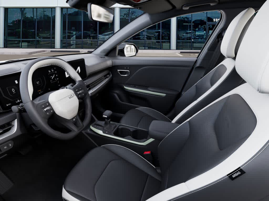 2026 Kia K4 - Image 17