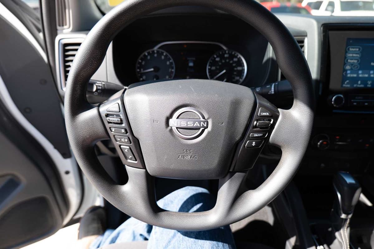 2022 Nissan Frontier - Image 12