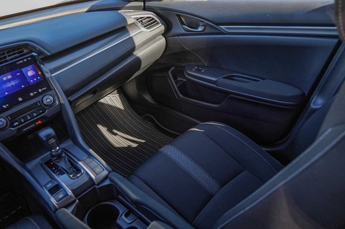 2018 Honda Civic - Image 26