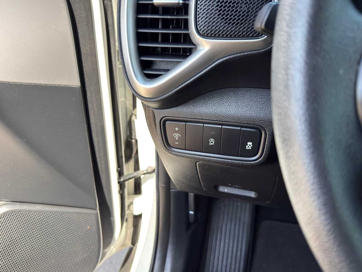 2021 Kia Soul - Image 21