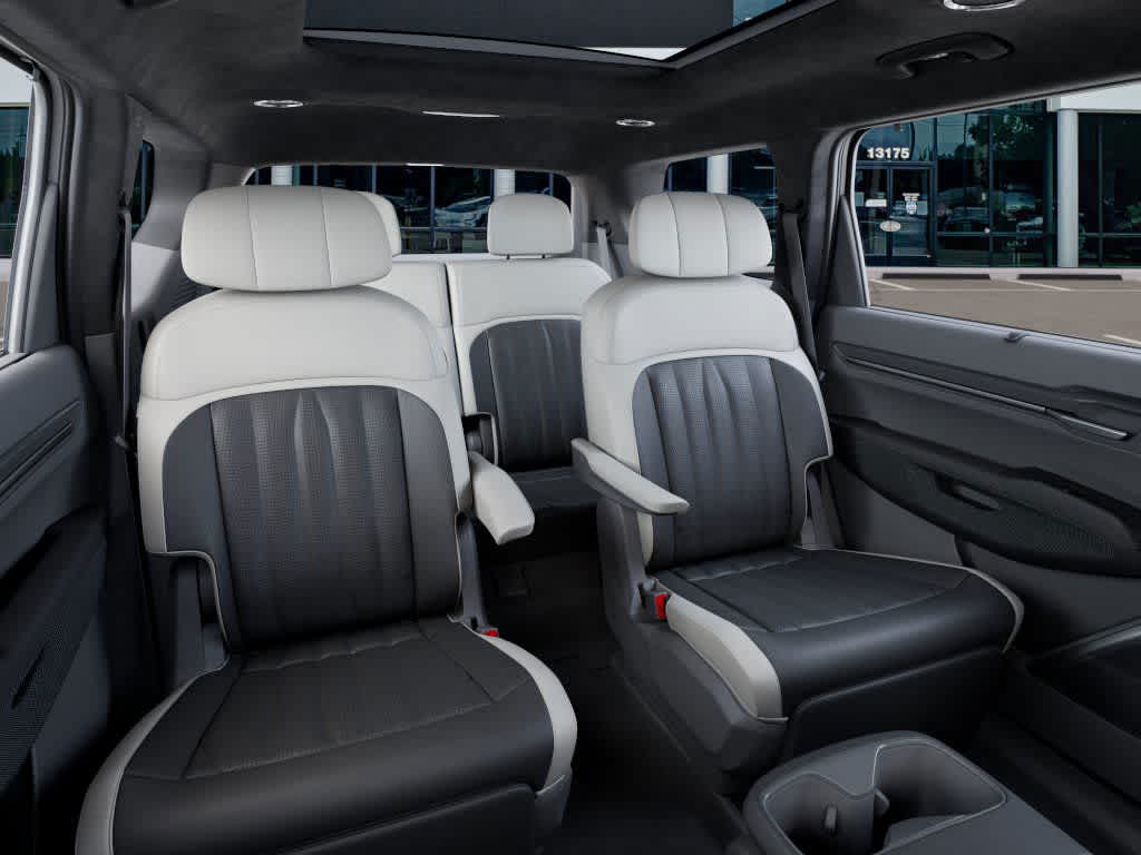 2026 Kia EV9 - Image 16