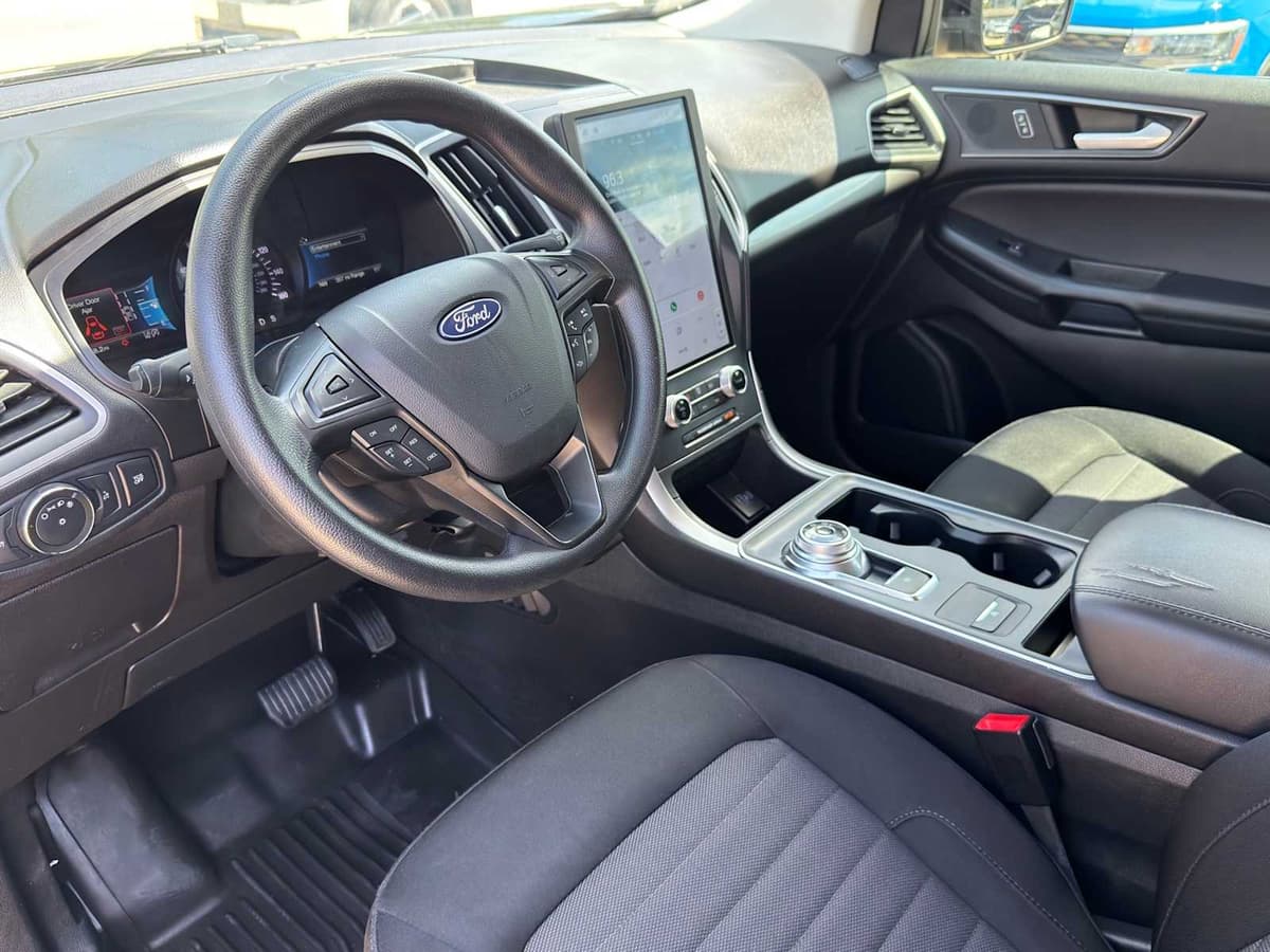 2022 Ford Edge - Image 8