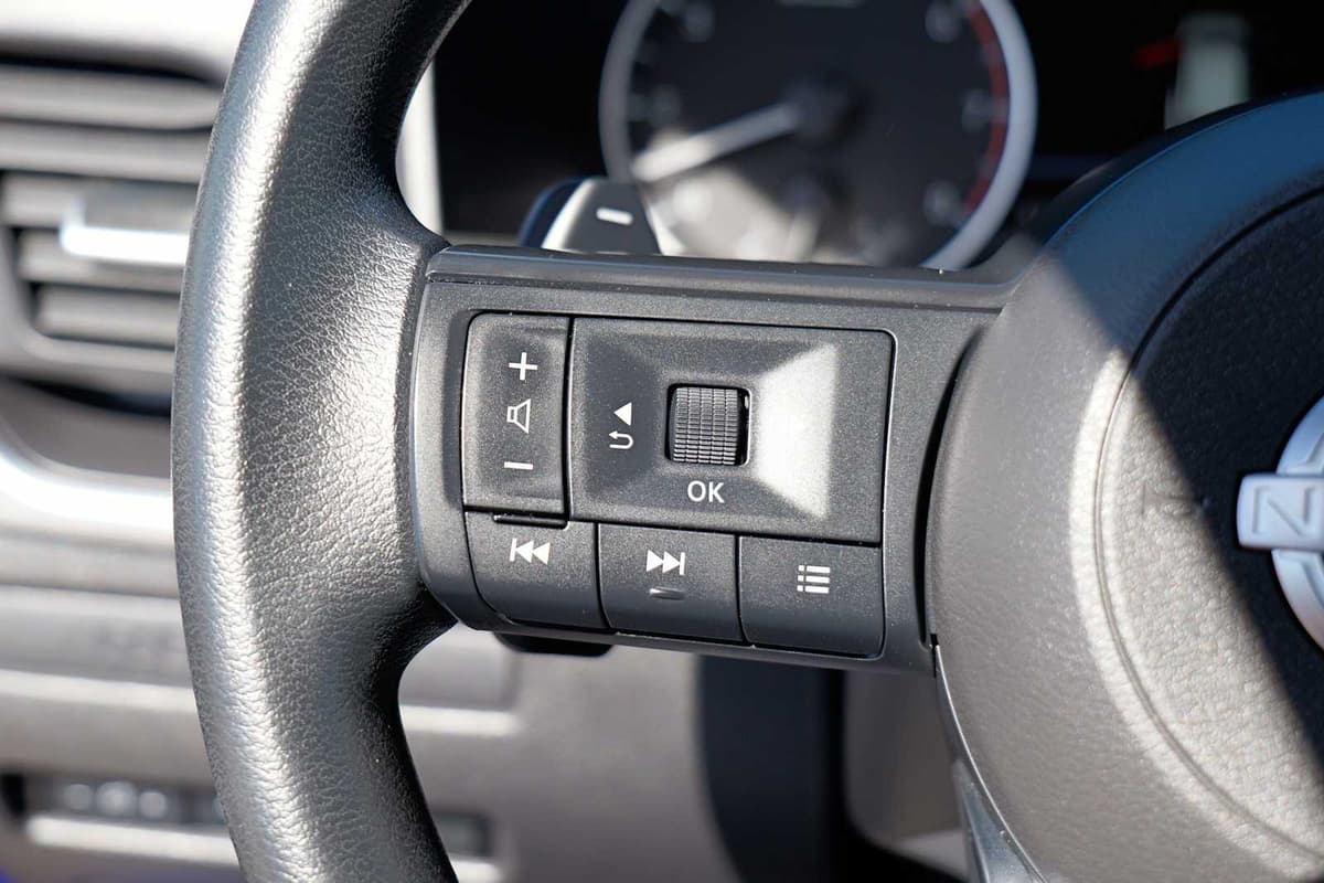 2023 Nissan Rogue - Image 13