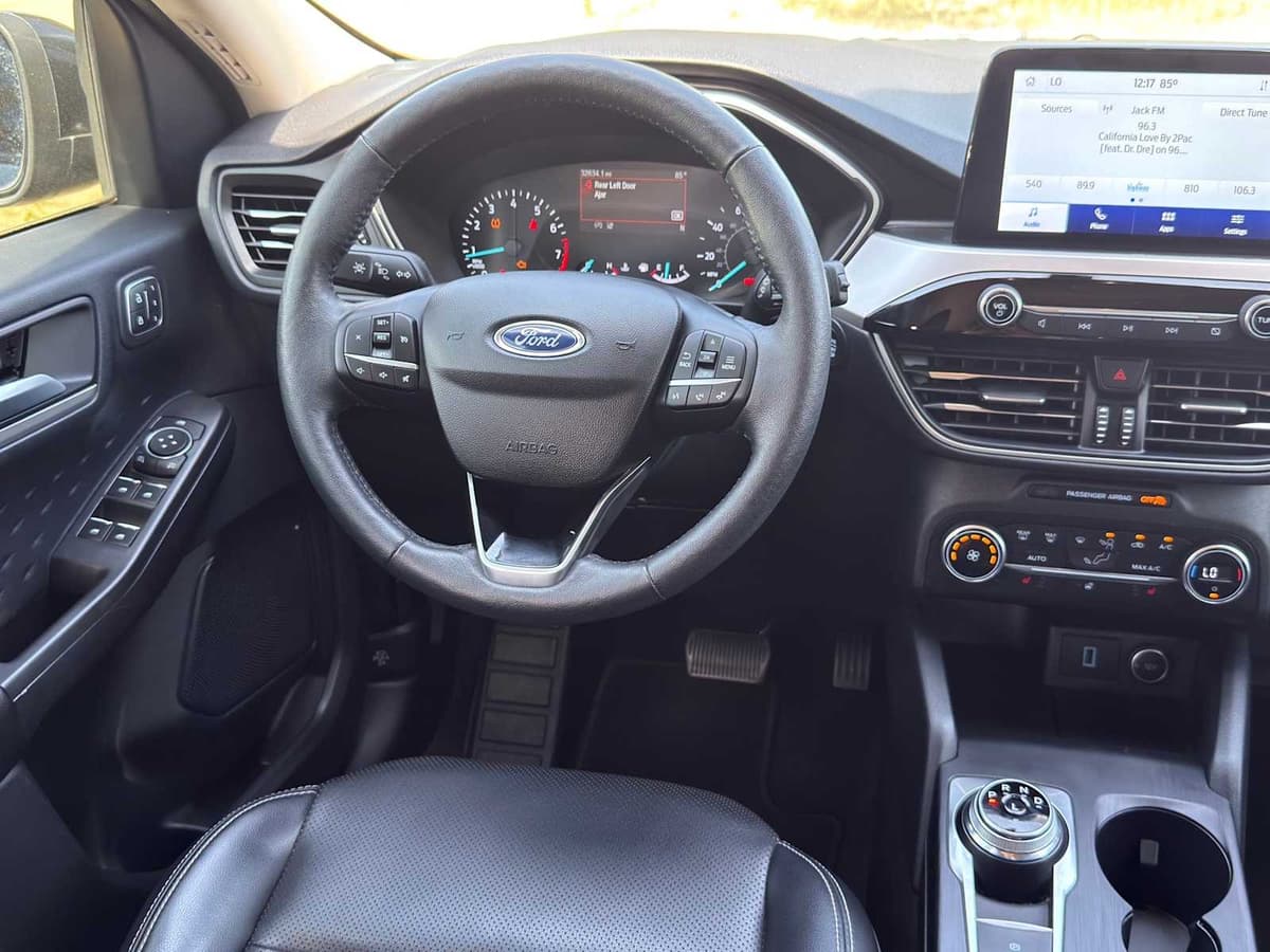 2020 Ford Escape - Image 26