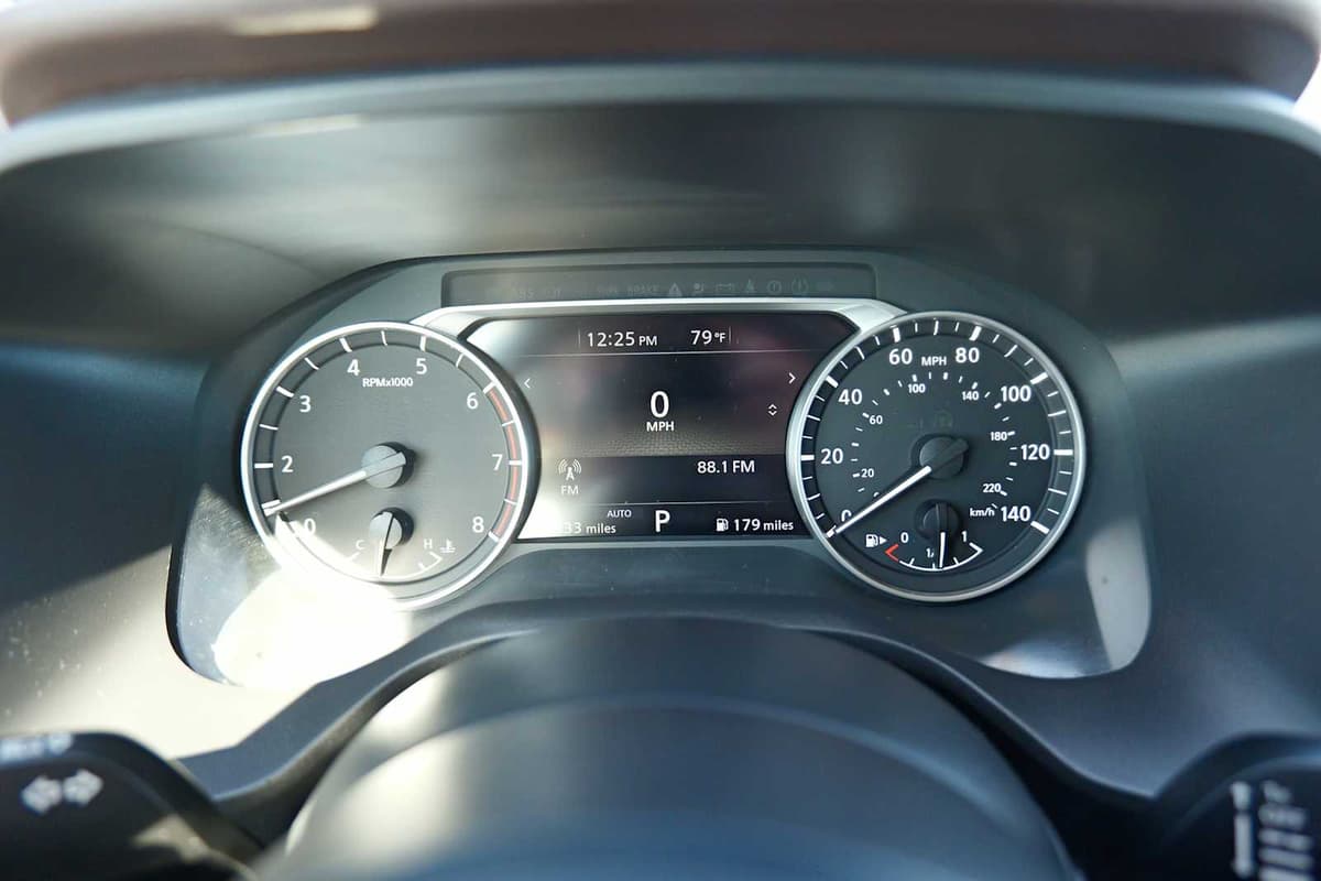 2023 Nissan Rogue - Image 15