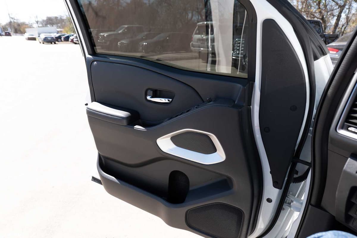 2022 Nissan Frontier - Image 20