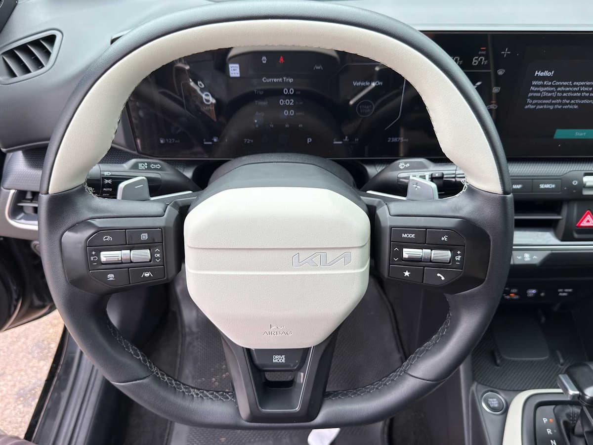 2025 Kia K4 - Image 13