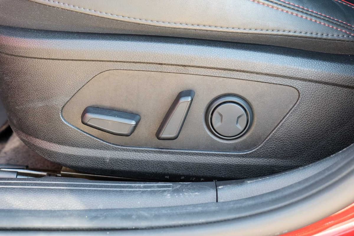 2023 Kia K5 - Image 22