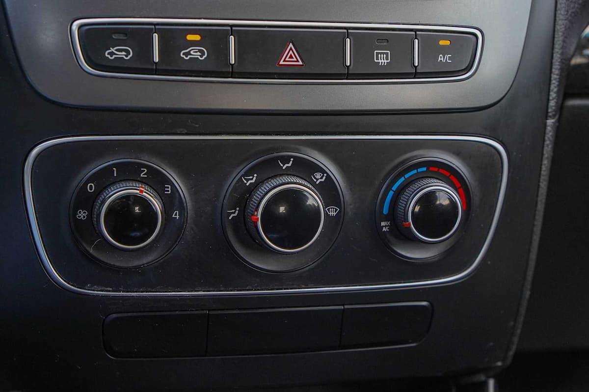 2014 Kia Sorento - Image 18