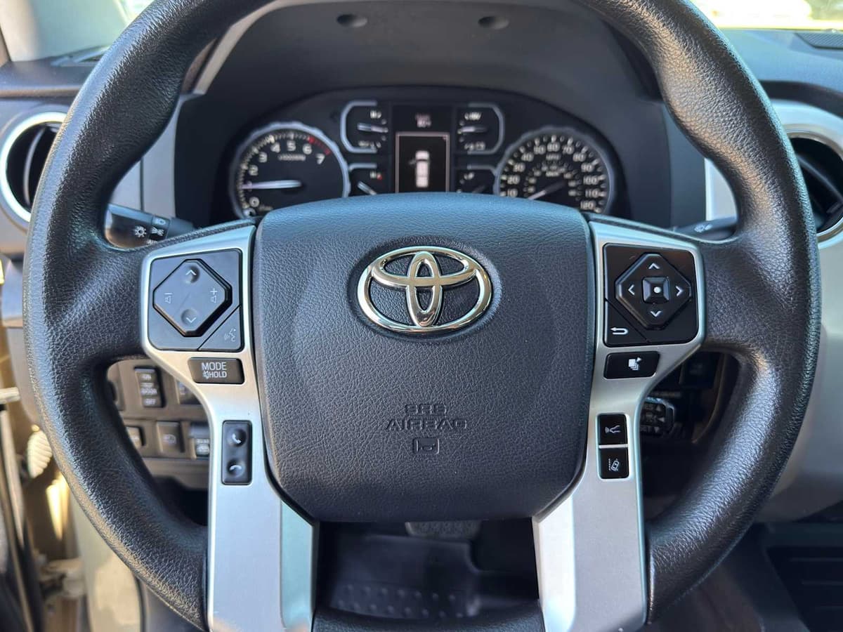 2019 Toyota Tundra - Image 17