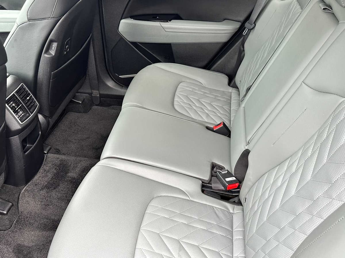 2023 Kia Sportage - Image 31