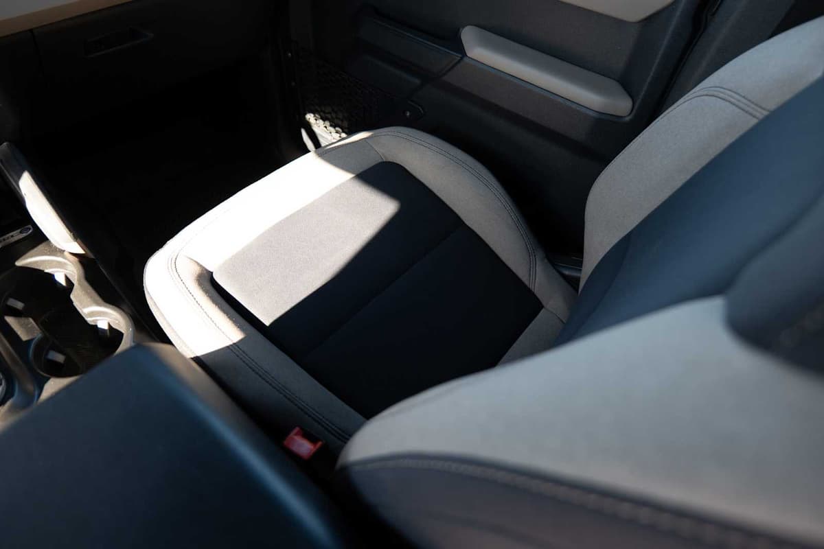 2022 Ford Bronco - Image 28