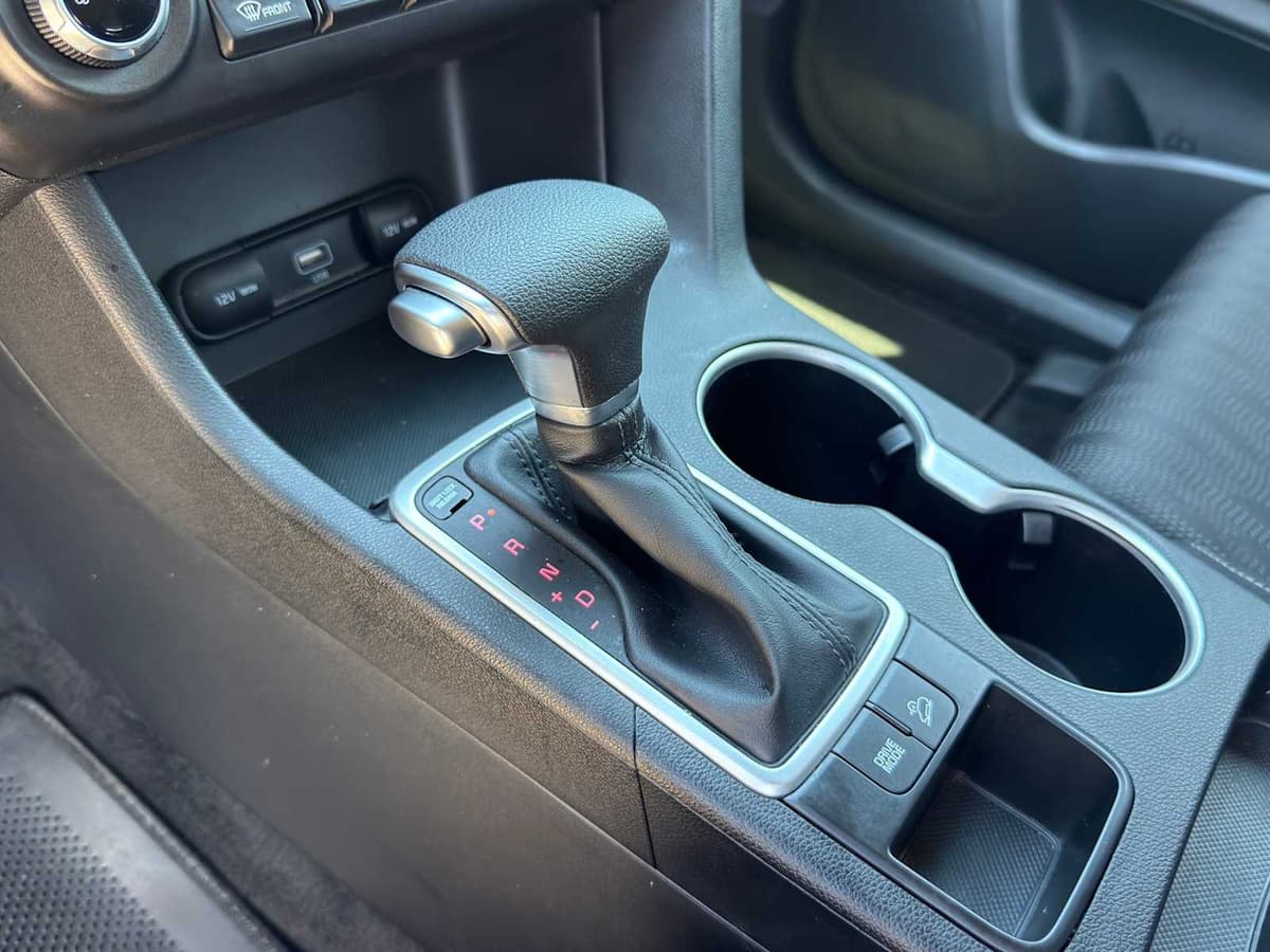 2022 Kia Sportage - Image 15