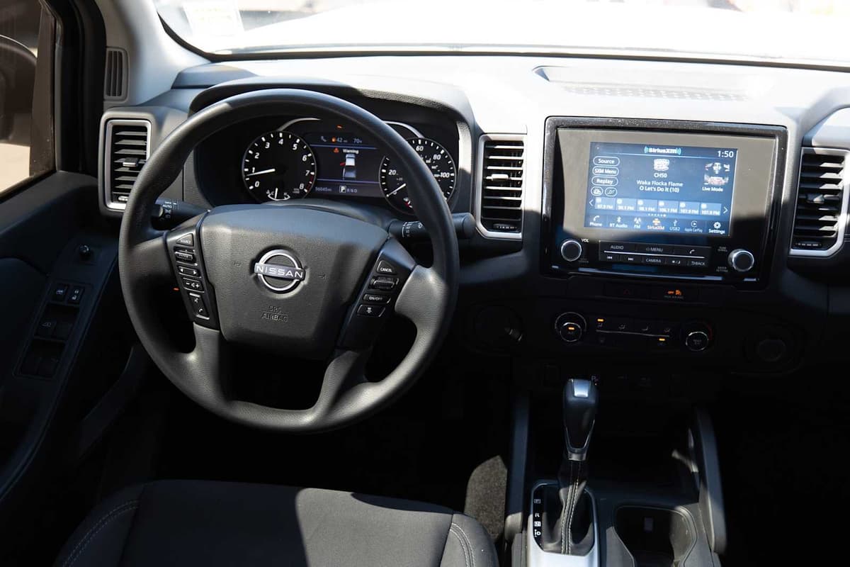 2022 Nissan Frontier - Image 27
