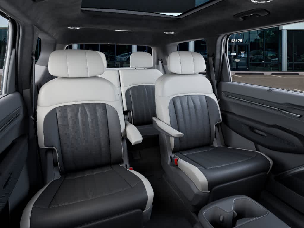 2026 Kia EV9 - Image 16