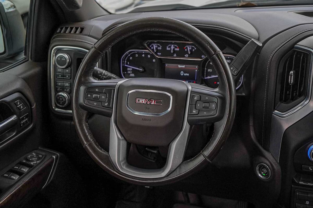 2021 GMC Sierra 1500 - Image 26