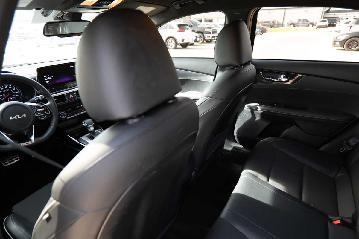 2024 Kia Forte - Image 23