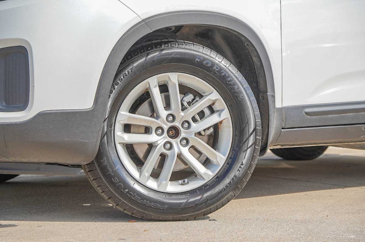 2014 Kia Sorento - Image 2