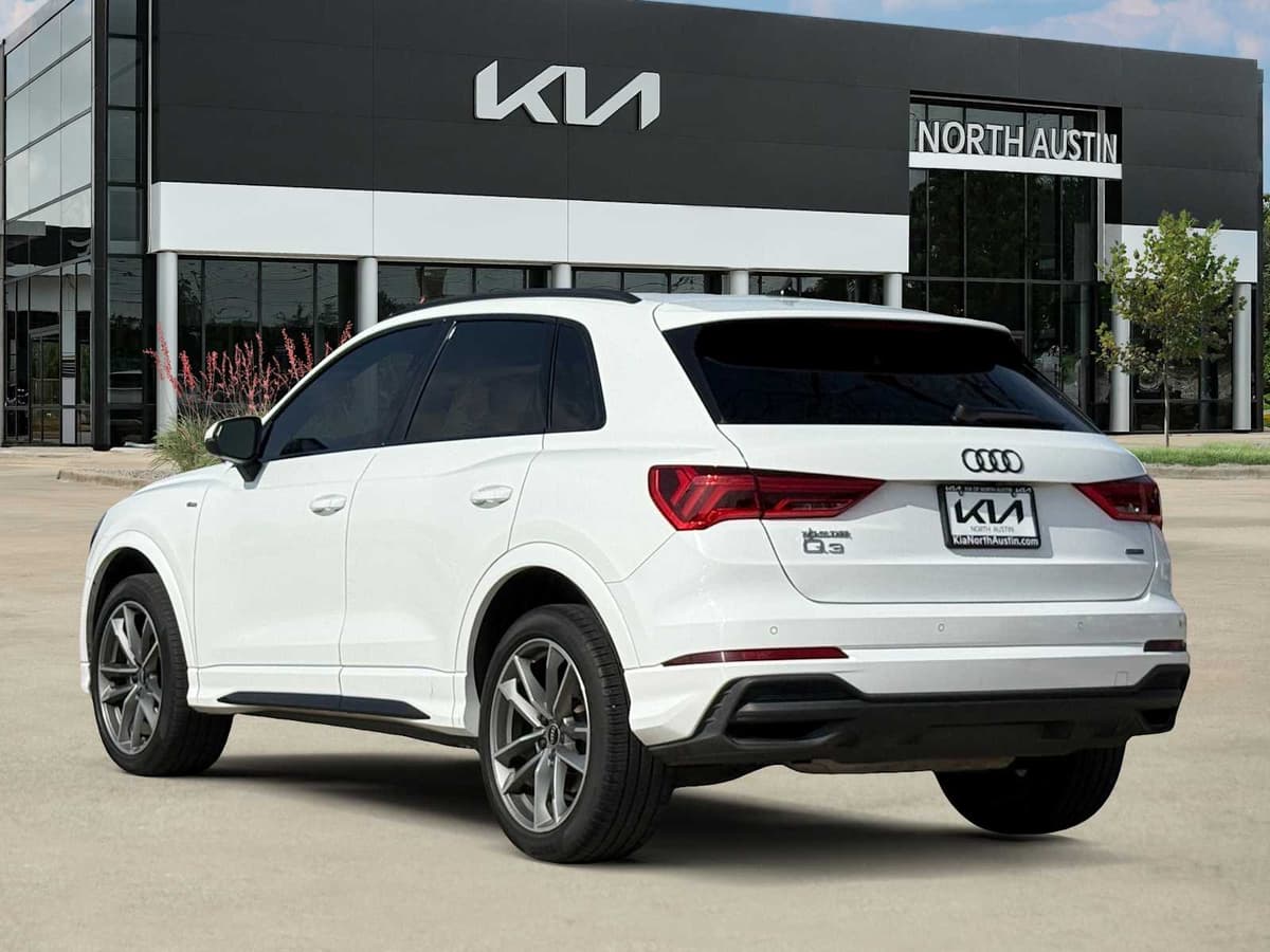2022 Audi Q3 - Image 8
