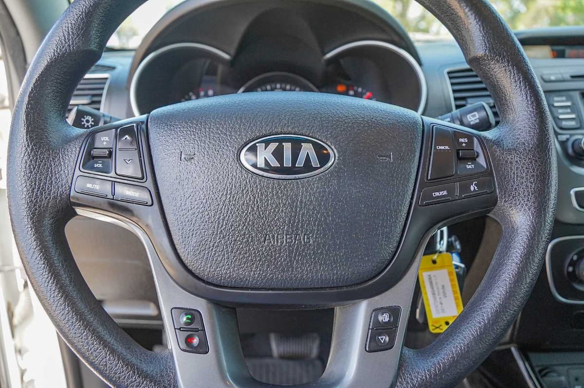 2014 Kia Sorento - Image 12
