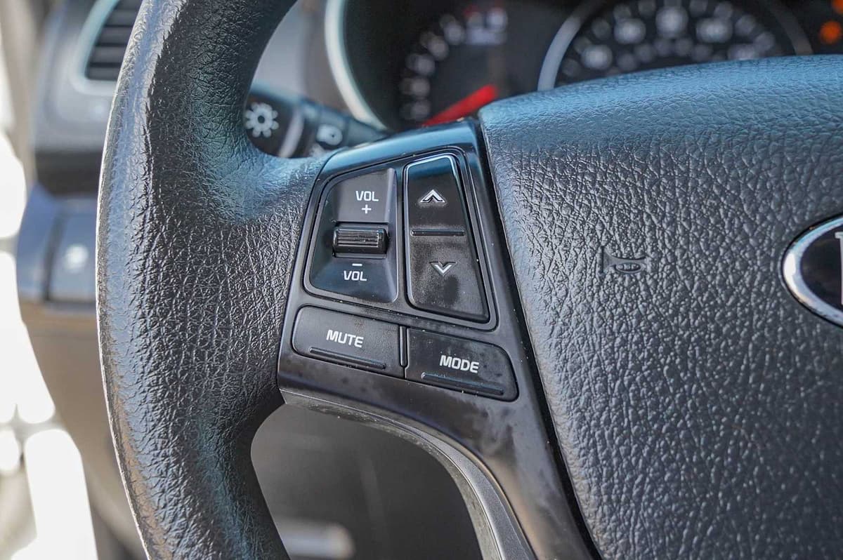 2014 Kia Sorento - Image 13