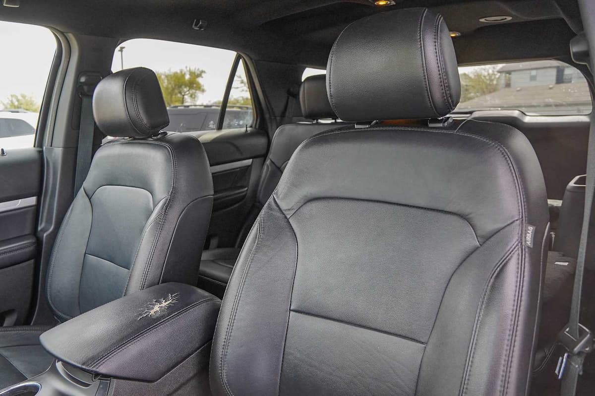 2017 Ford Explorer - Image 11