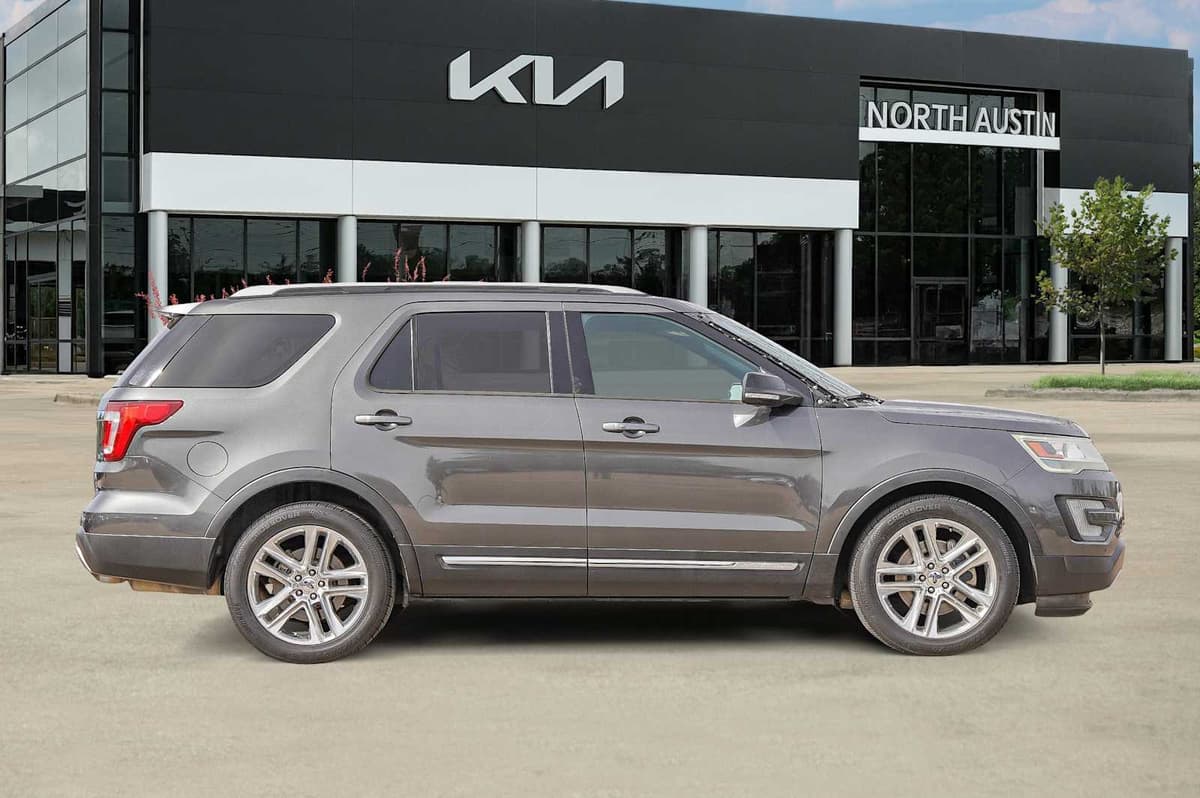 2017 Ford Explorer - Image 7