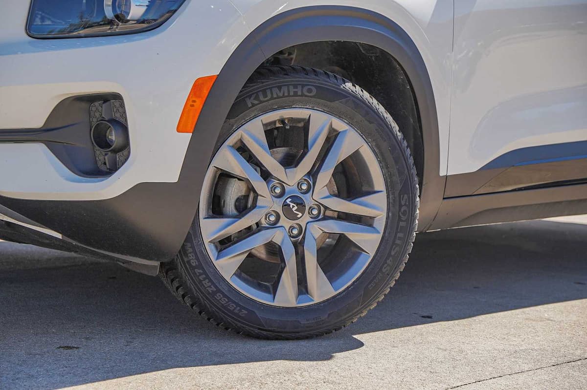 2022 Kia Seltos - Image 2