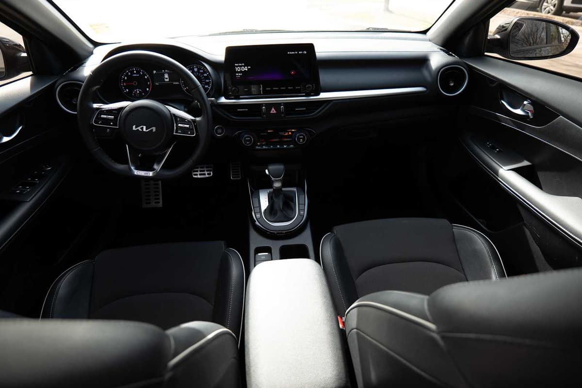 2024 Kia Forte - Image 26