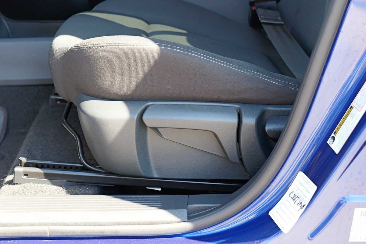 2023 Nissan Rogue - Image 21