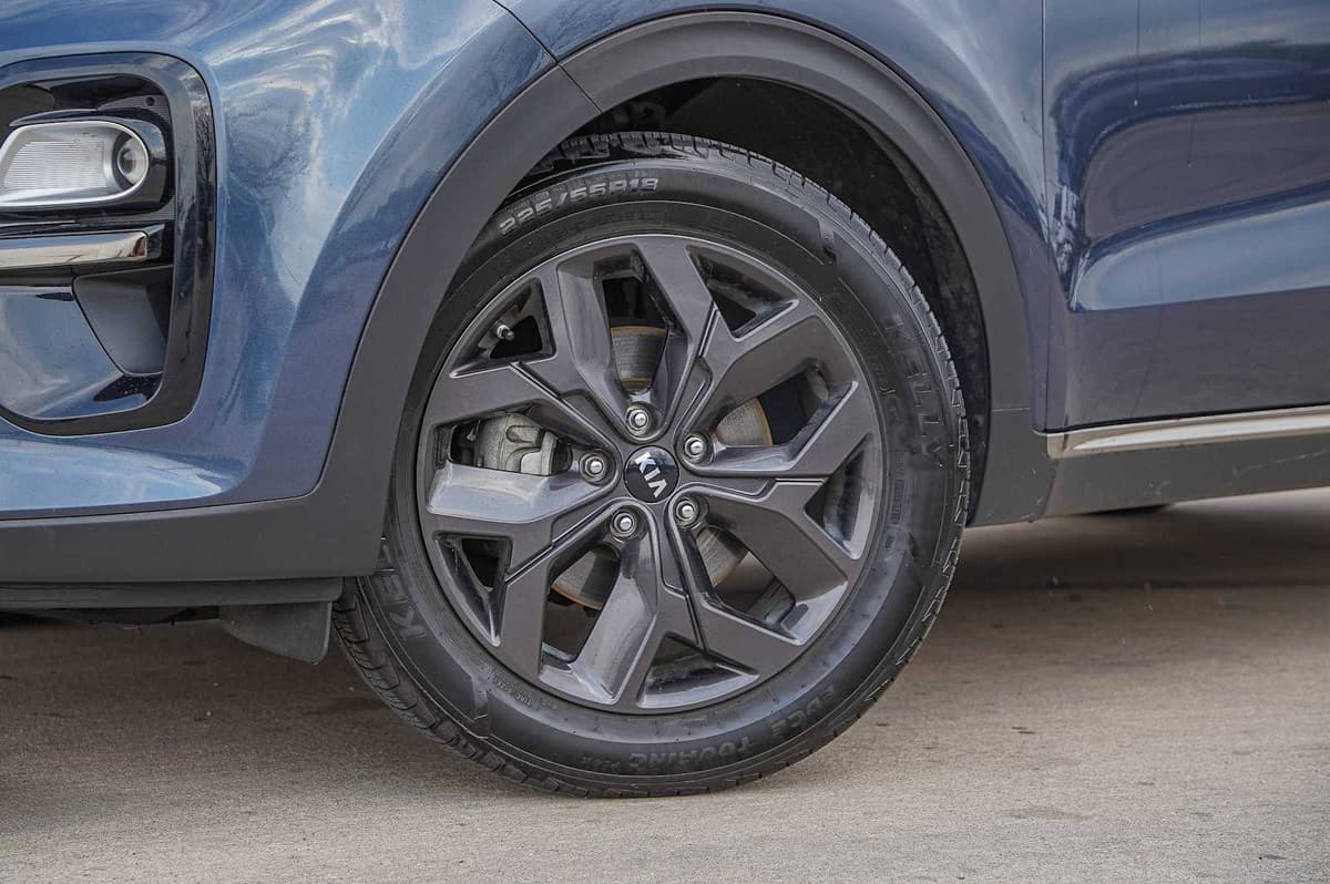 2021 Kia Sportage - Image 2