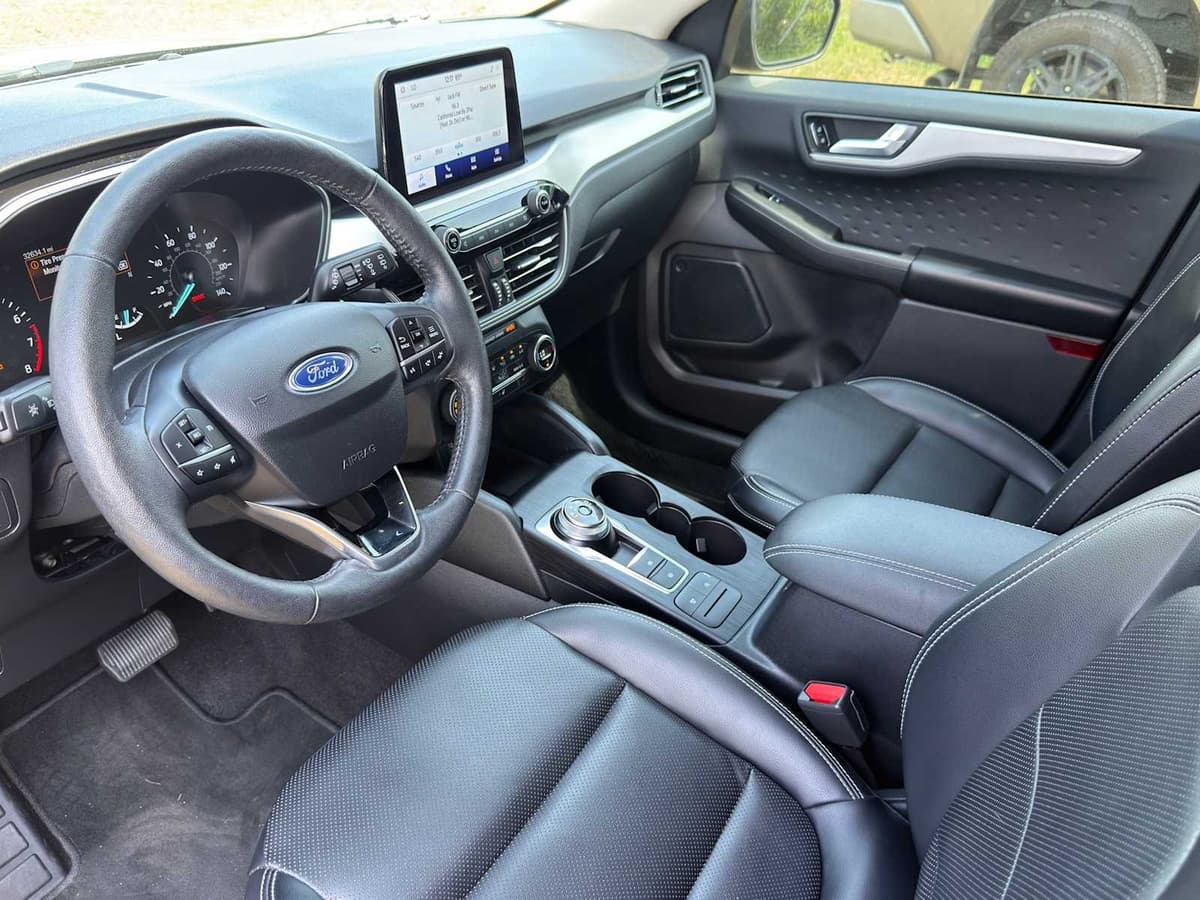 2020 Ford Escape - Image 10