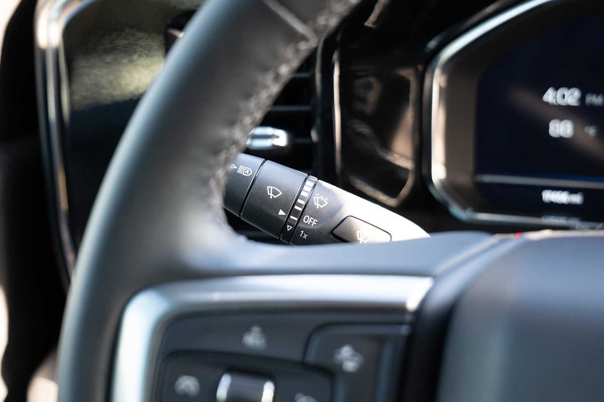 2025 Chevrolet Silverado 1500 - Image 18