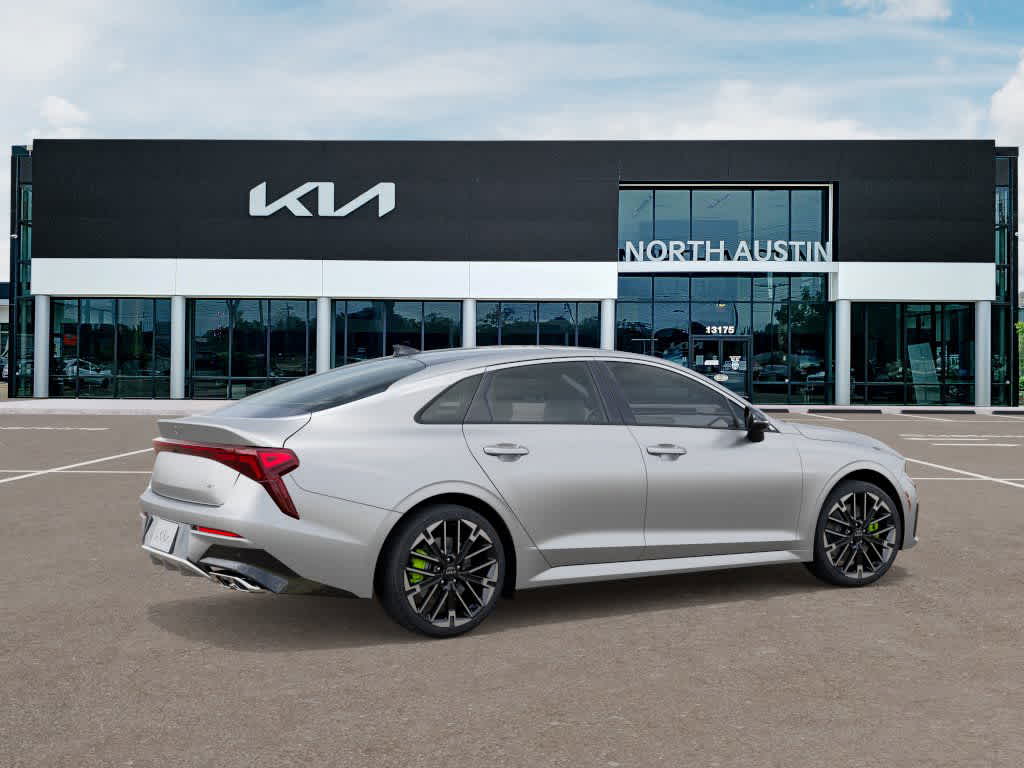 2026 Kia K5 - Image 6