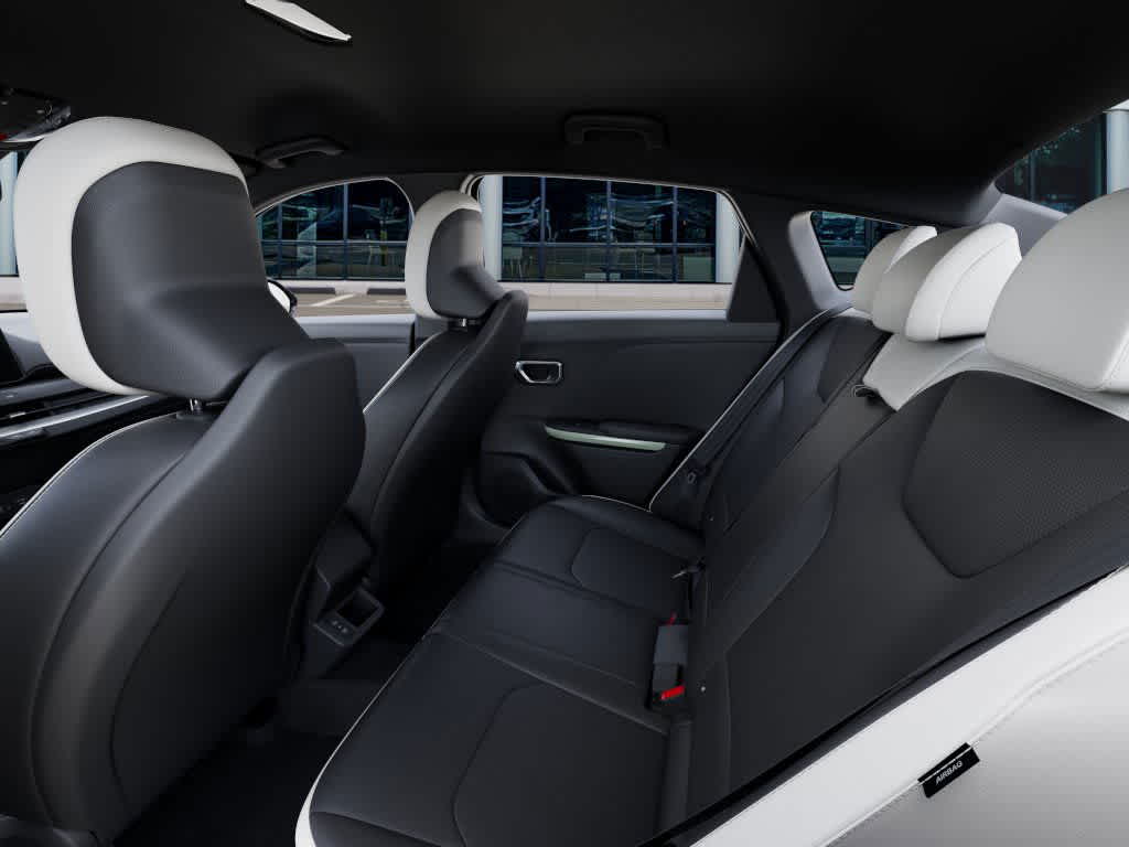 2026 Kia K4 - Image 18