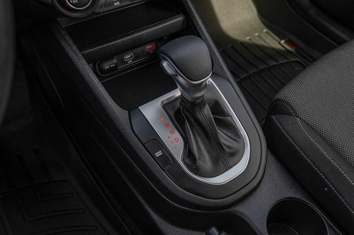 2024 Kia Forte - Image 19