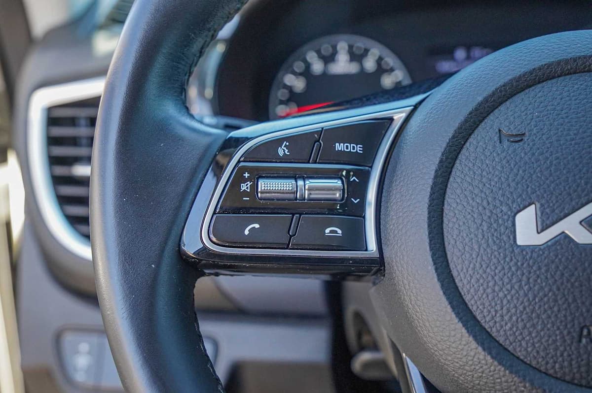 2022 Kia Seltos - Image 13