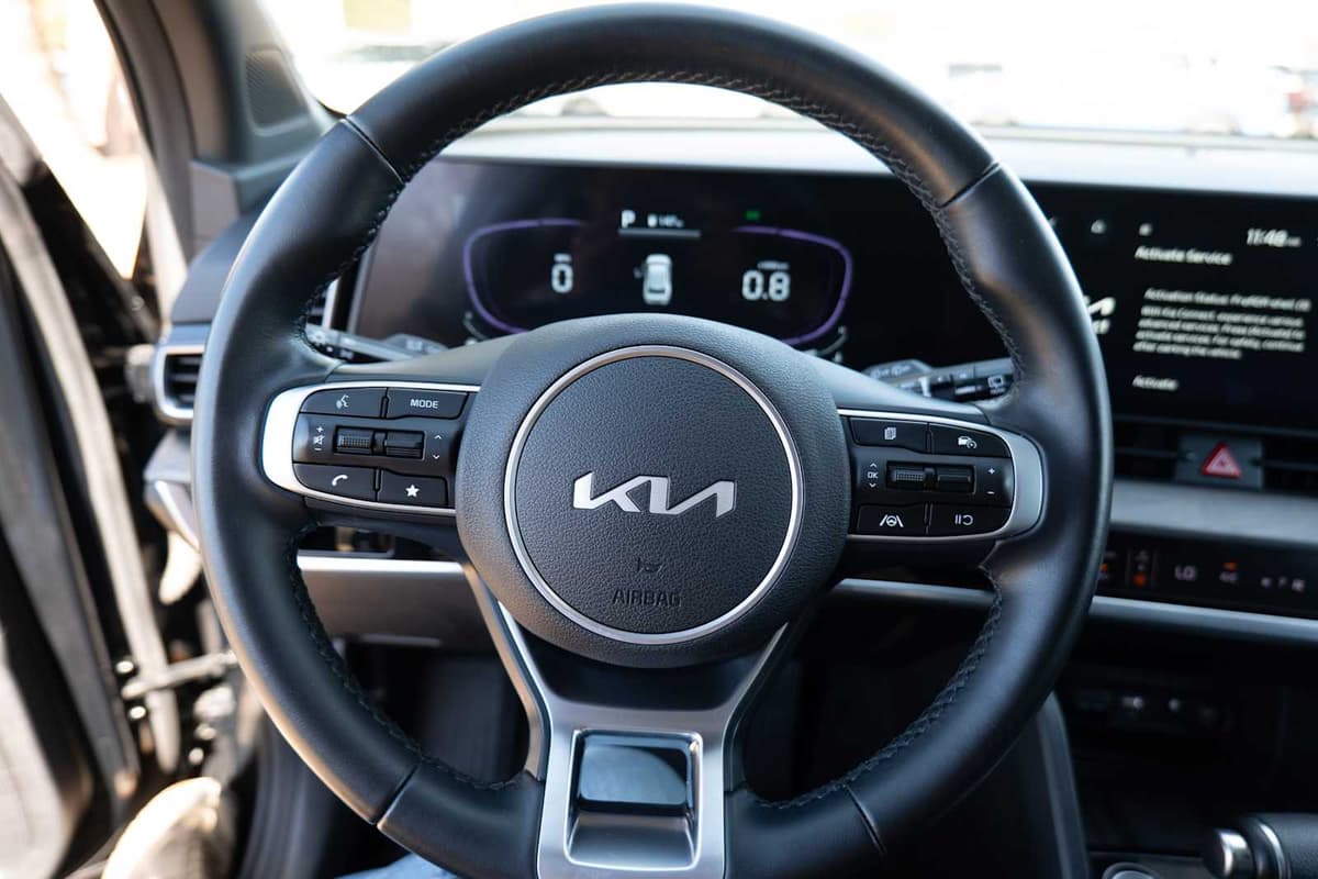 2023 Kia Sportage - Image 12