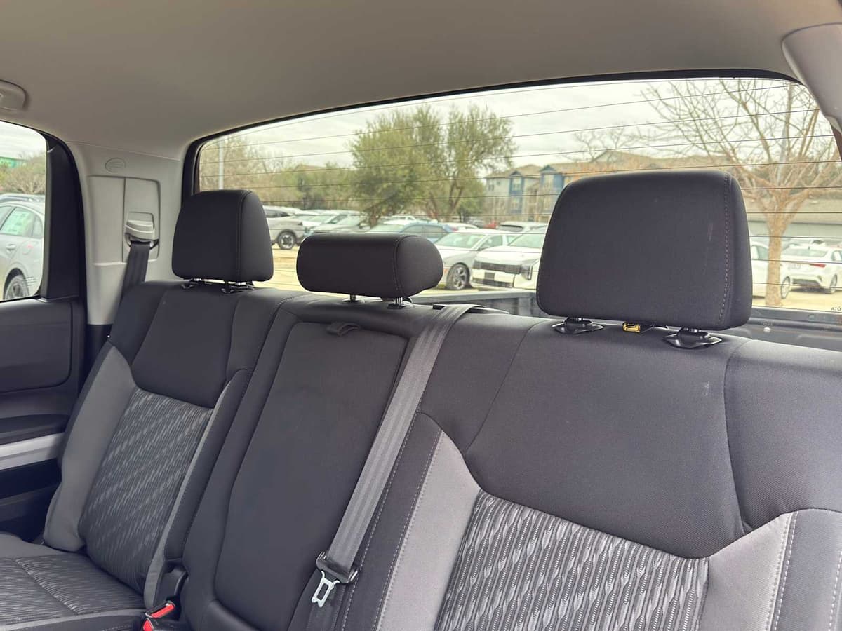 2021 Toyota Tundra - Image 37