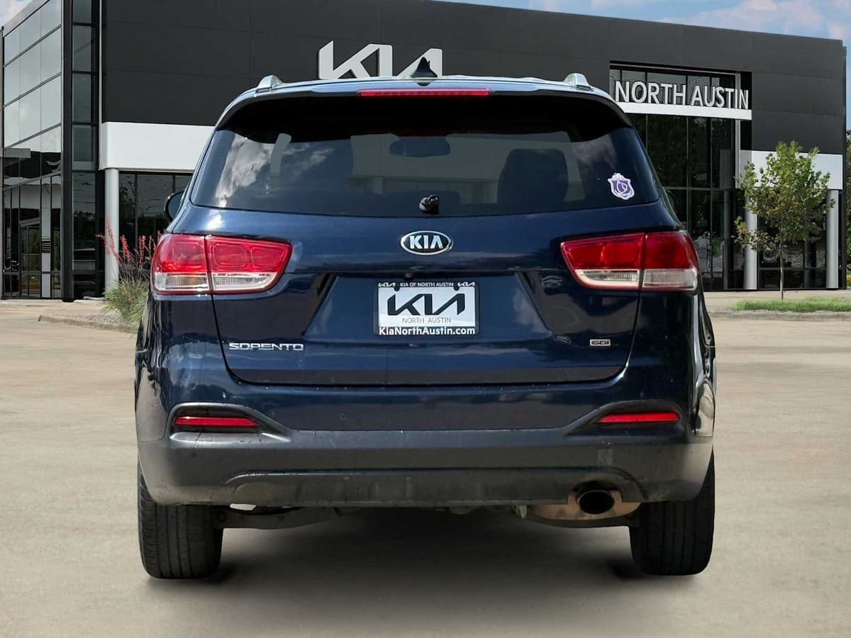2017 Kia Sorento - Image 6