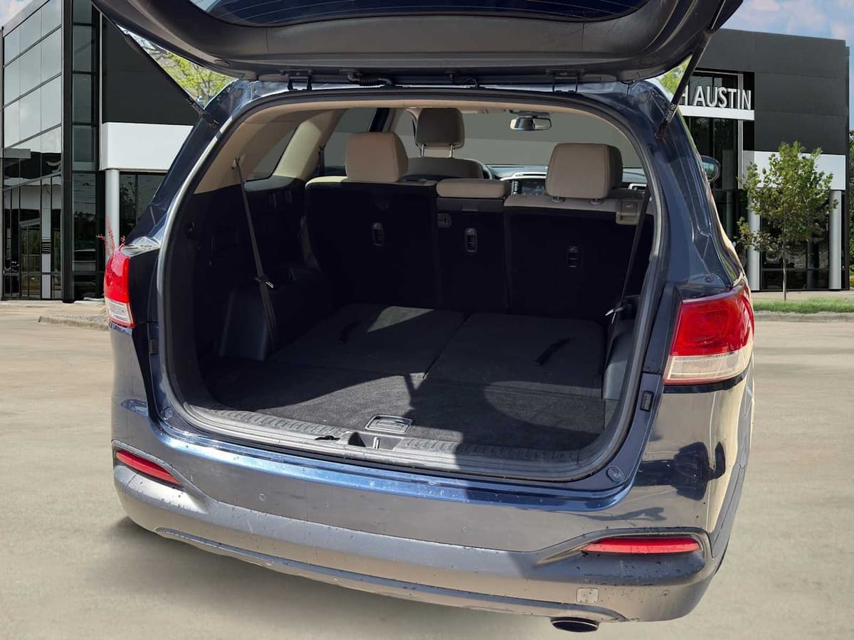 2017 Kia Sorento - Image 11