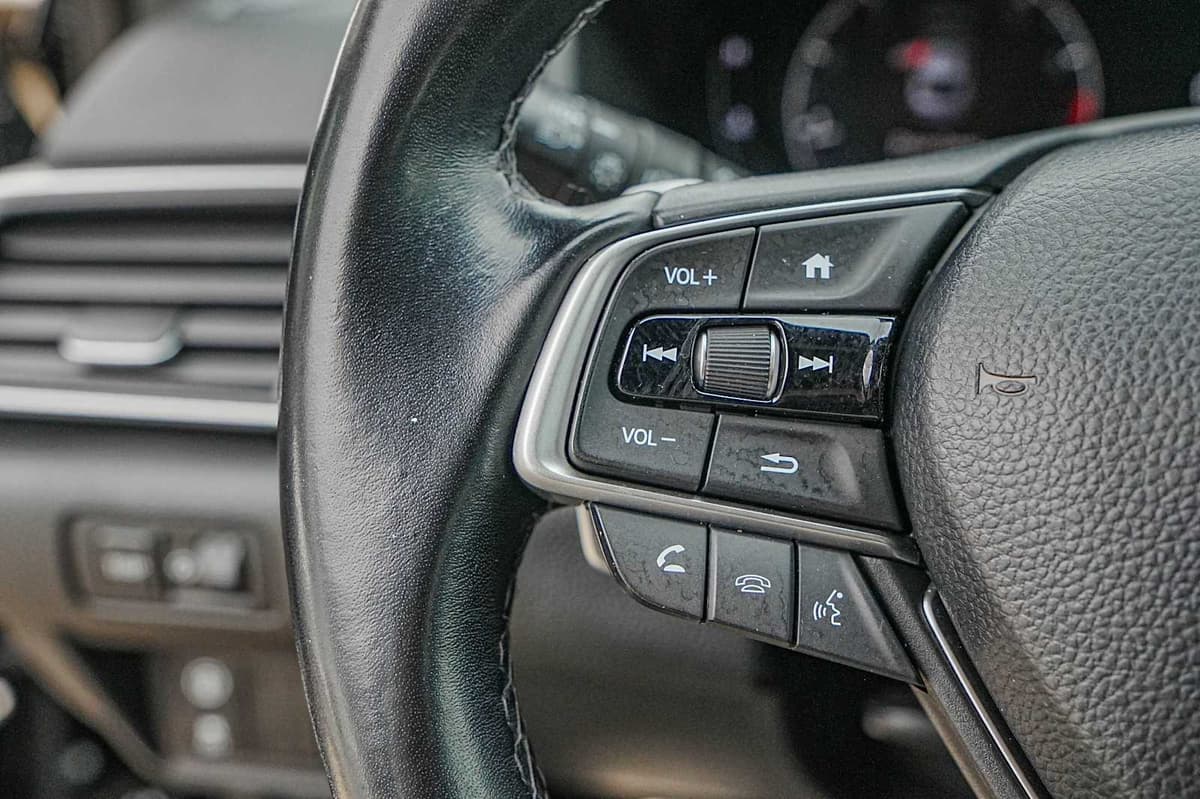 2021 Honda Accord - Image 13