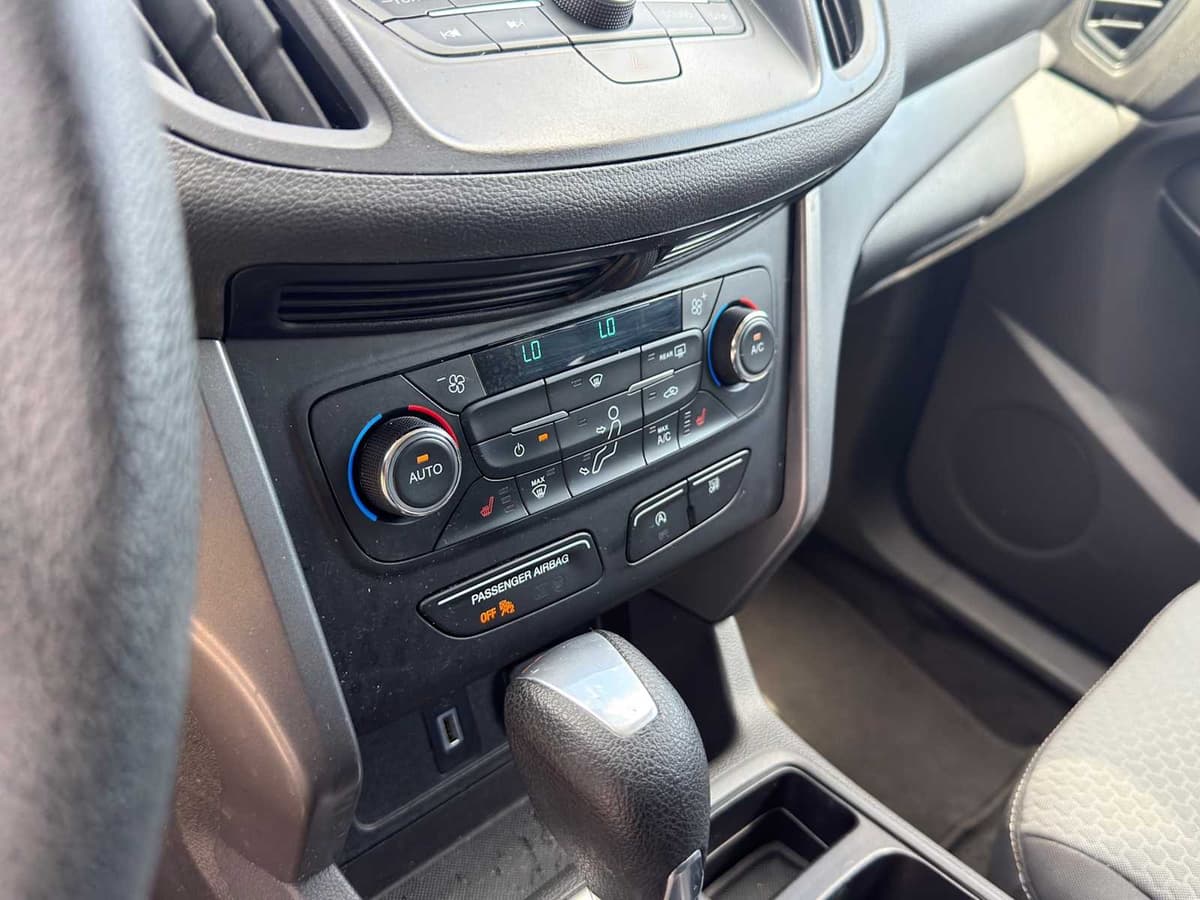 2017 Ford Escape - Image 14