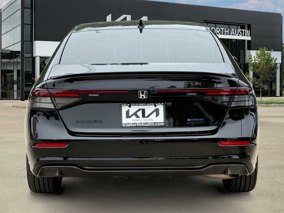 2026 Honda Accord Hybrid - Image 7