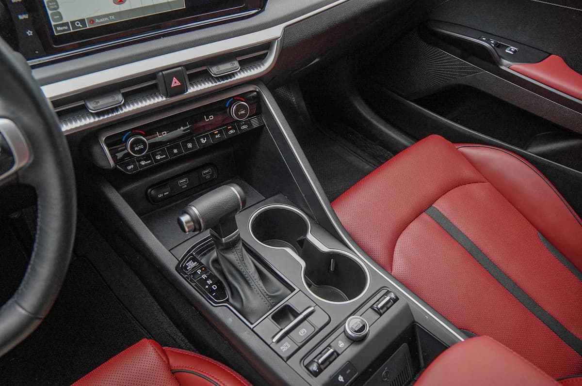 2024 Kia K5 - Image 19