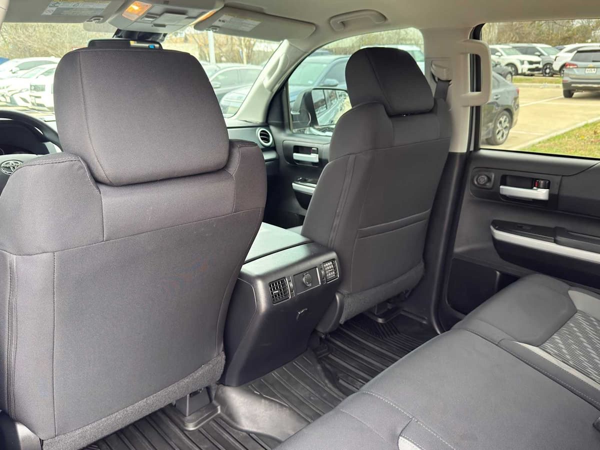 2021 Toyota Tundra - Image 33