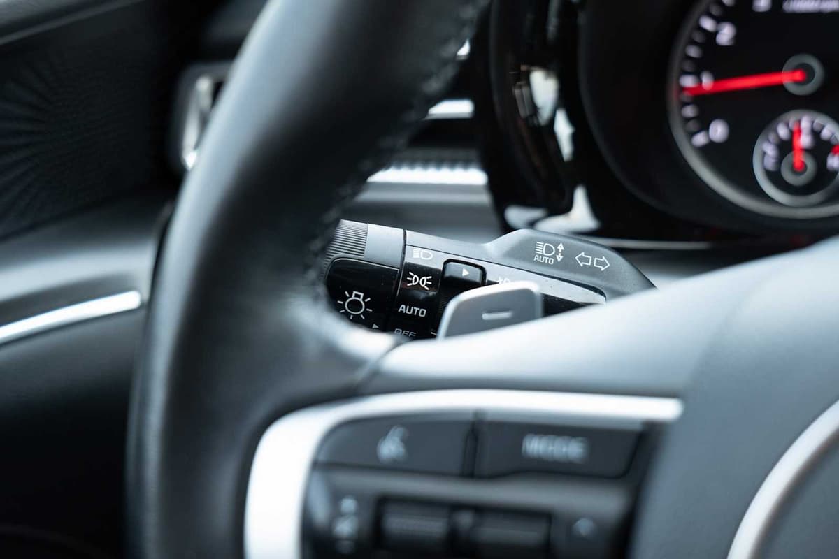 2023 Kia K5 - Image 18