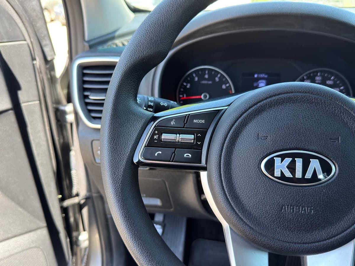 2022 Kia Sportage - Image 17