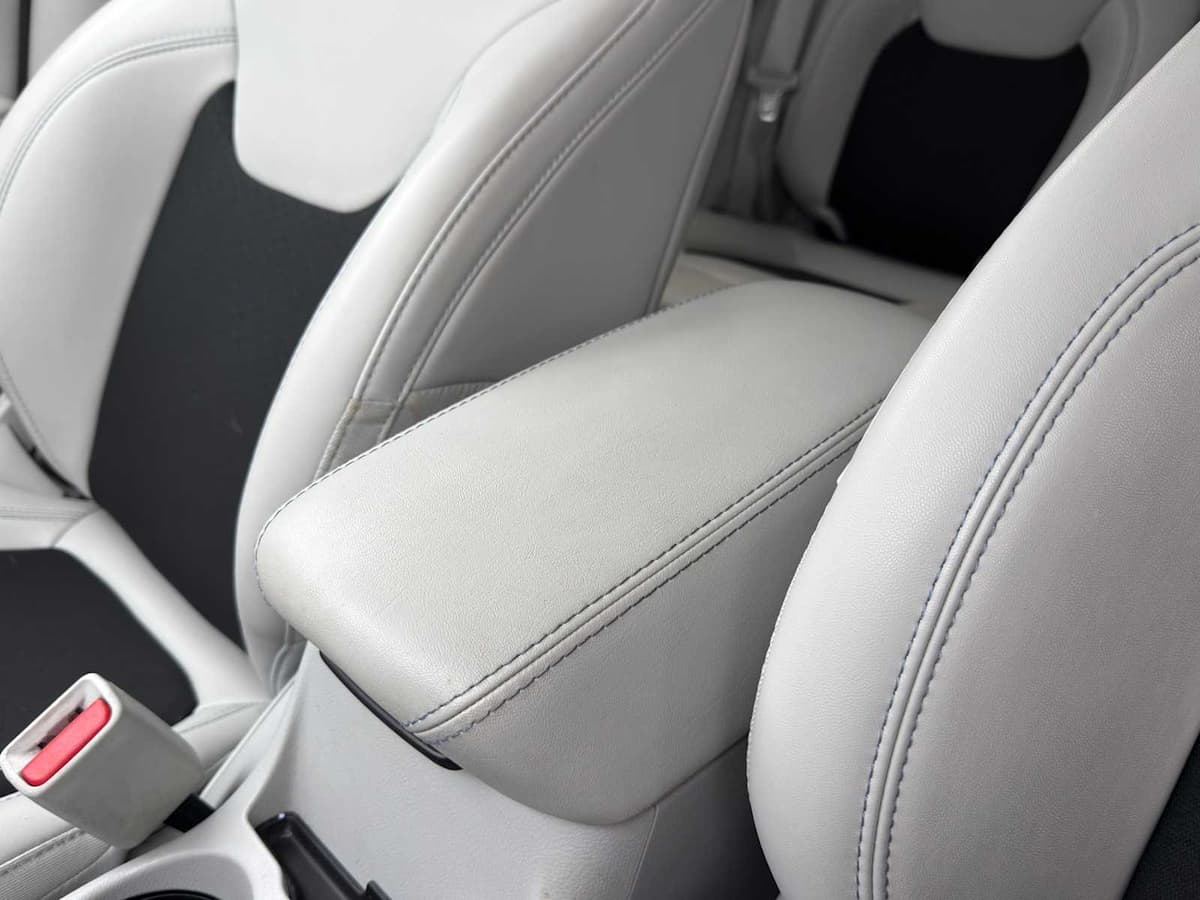 2021 Jeep Cherokee - Image 29